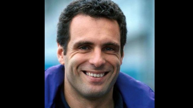 Roland Ratzenberger, driver Formula One (F1) yang wafat sehari sebelum Ayrton Senna [Instagram: @ayrtonsennatribute].