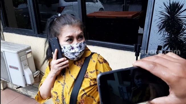 Ibunda Roy Kiyoshi Sebut Anaknya Tak Ditahan