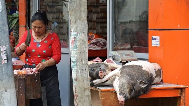 Meski Pandemi Corona Belum Usai, Pasar Basah Ini Masih Jual Makanan Ekstrim