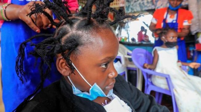 Alamak Salon di Kenya Punya Gaya Rambut ala Virus Corona, Ini Penampakannya