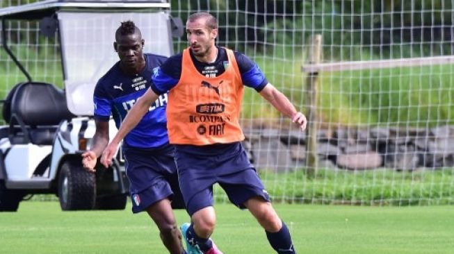 Ramai Kisruh Balotelli dan Melo dengan Chiellini, Begini Duduk Persoalannya