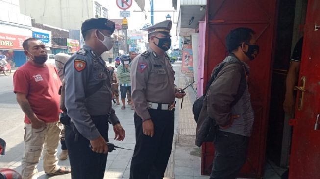 Bobol Minimarket, Maling di Kota Solo Curi Rokok Hingga Layar Monitor