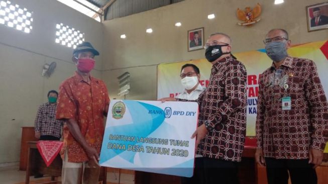 Sadarkan Masyarakat, Sumbermulyo Akan Buat Spanduk Nama Penerima Bantuan