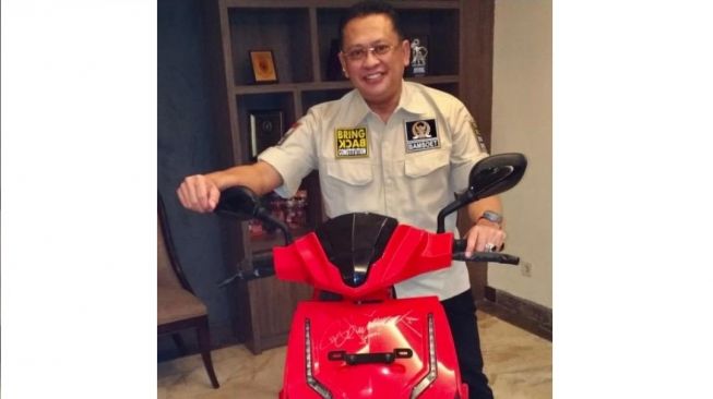 Motor Gesits Bersama Ketua MPR Bambang Soesatyo (MPR)