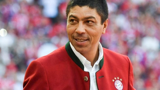 Mantan pemain Bayern Munich asal Brasil Giovane Elber. Christof STACHE / AFP