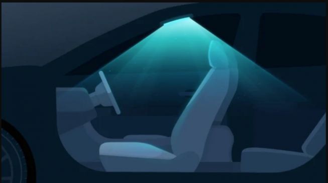 Penggunaan Sinar UV di dalam kabin mobil Hyundai (Caradvice)