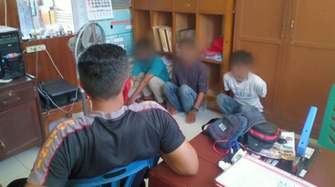 Nasib 3 Penjual Kasur Usai Kepergok Hendak Mencuri di Rumah Polisi