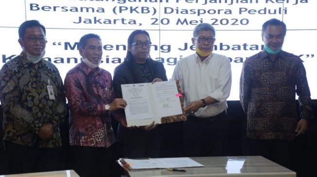 Kemnaker dan BNI Salurkan Donasi Program Diaspora Peduli