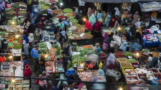 Ilustrasi pasar tradisional di Bandung. [Antara]