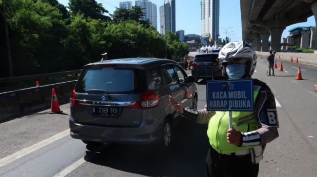 Idul Fitri, Arus Kendaraan di Tol Jakarta-Cikampek Lengang