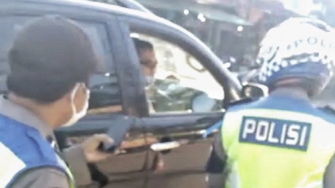 Pengakuan Bripka H, Polisi Ngamuk Ditegur Tak Pakai Masker di Bandung