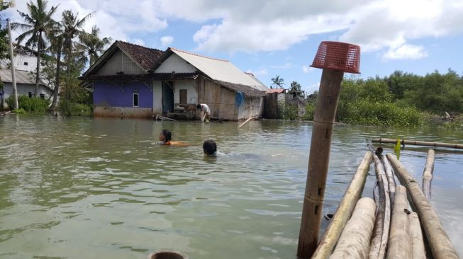 H+1 Idul Fitri, Puluhan Rumah di Pandeglang Terendam Banjir Rob