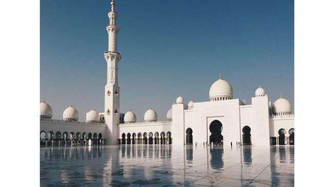 Ilustrasi masjid di Arab Saudi.[ Pavlo Luchkovski/Pexels]