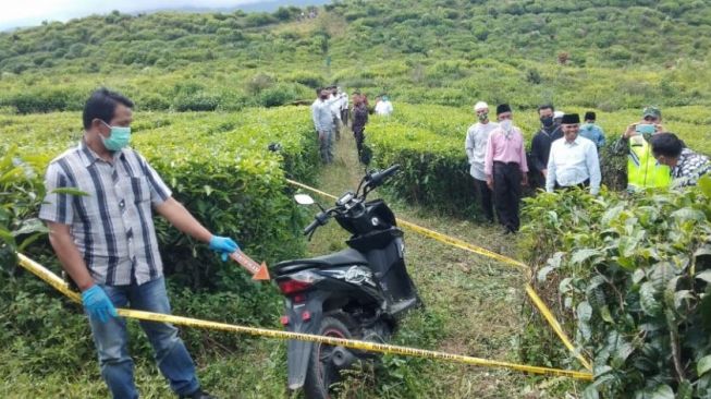 Cemburu karena Suka Ajak Istri Senang-senang, Zul Dibakar Selingkuhannya