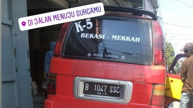 Trayek Angkot Ini Bikin Geger Warganet, Cocok Buat yang Mau Ibadah Haji