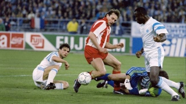 Red Star Belgrade mengalahkan Marseille lewat drama adu penalti dalam partai final Piala Champions 1991 di Stadion San Nicola, Bari, Italia, Rabu (29/5/1991). (ANTARA/AFP/Jacques Demarthon/Patrick Hertzog)