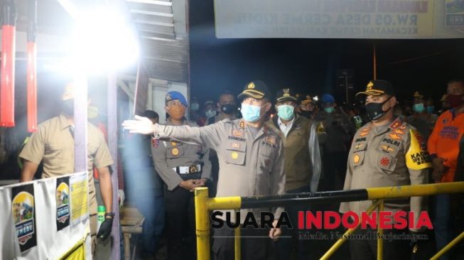 Kapolda Jatim Tinjau Kampung Tangguh Pencegahan Covid-19 di Gresik