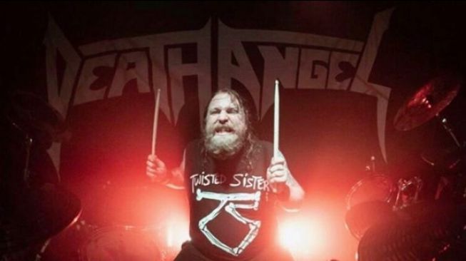 Drummer Band Metal Tobat usai Terinfeksi Corona dan Mimpi Ketemu Setan