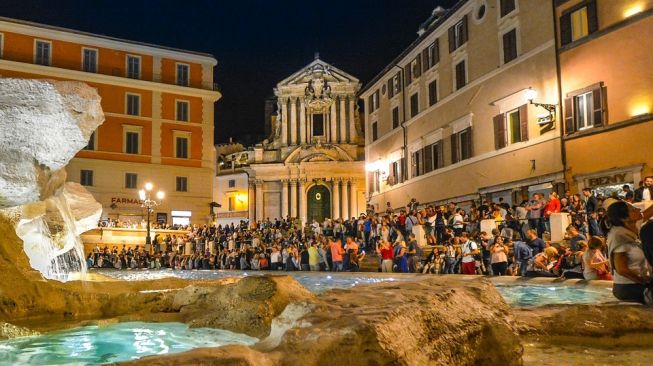 Trevi Fountain. (Pixabay/Kirkandmimi)