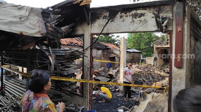 Kebakaran di Menteng, Gudang Penyedia Alat Pesta hingga Motor Ikut Hangus