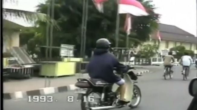 Belum Banyak Kendaraan, Syahdunya Suasana Jalan Magelang Tahun 1993