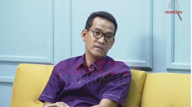 Bisakah Pemakzulan Presiden karena Penanganan Corona? Ini Kata Refly Harun