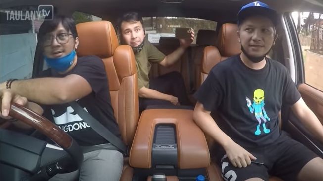 Andre Taulany panik saat jajal Toyota Tundra Gading Marten (Youtube-Taulany TV)