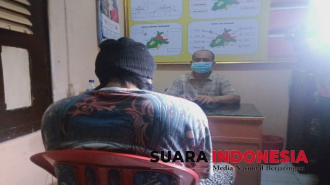 Dihamili Pria Penuh Tato, Janda di Ngawi Lahirkan Bayi di Kamar Mandi