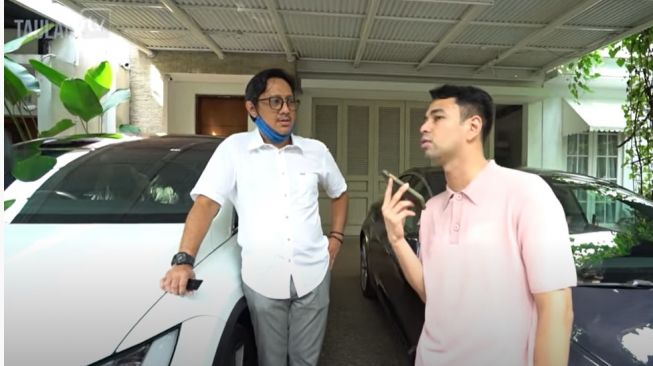 Mobil listrik dipamerkan Raffi Ahmad kepada Andre Taulany (Taulany TV)