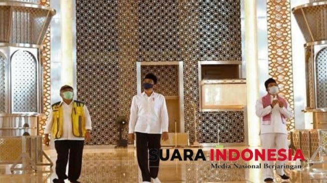 Jelang New Normal, Jokowi Tinjau Masjid di Lingkungan Istana