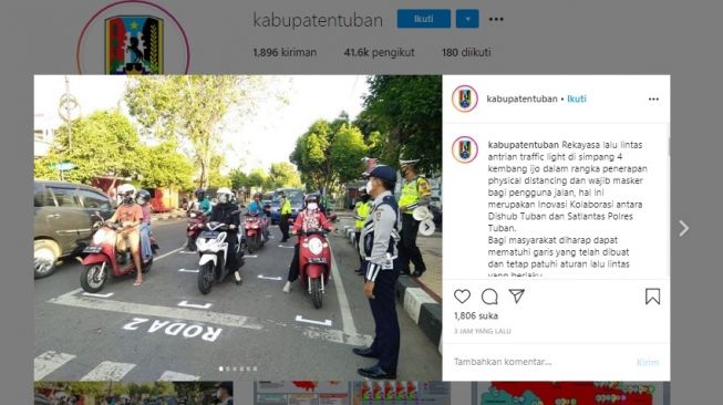 Pemerintah Kabupaten Tuban membuat batas garis untuk motor di lampu merah mirip di sirkuit (Instagram)