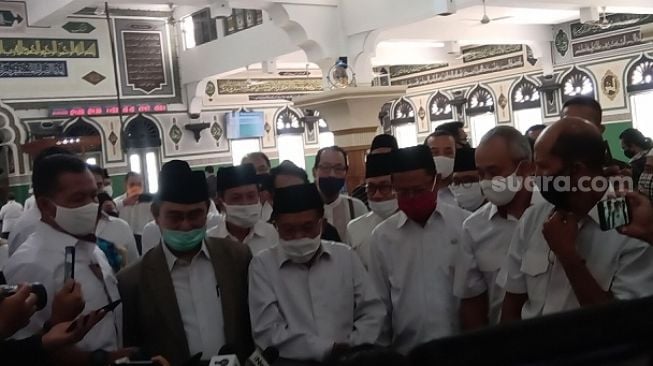 Salat Jumat di Masjid Al Azhar, JK: Ini Luar Biasa Rahmat Kembali ke Masjid