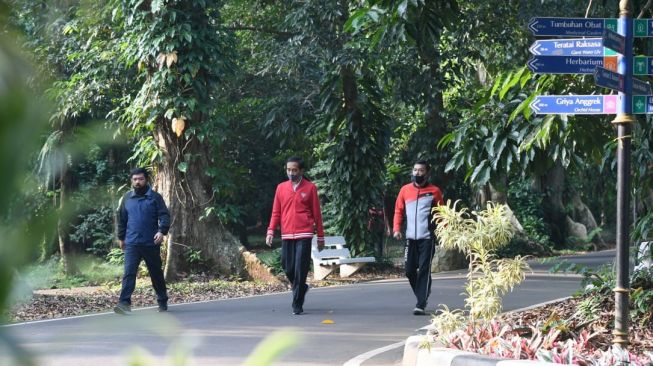 Olahraga di Istana Bogor, Jokowi Ajak Masyarakat Jaga Kesehatan