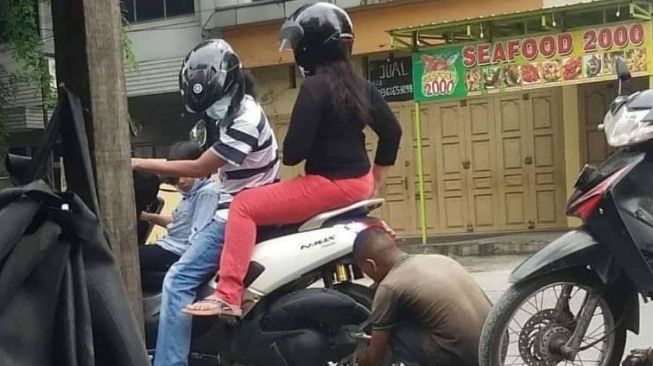 Nggak ada akhlak nih pemotor, kasihan tuh tukang tambal bannya (Instagram-agoez_bandz4)