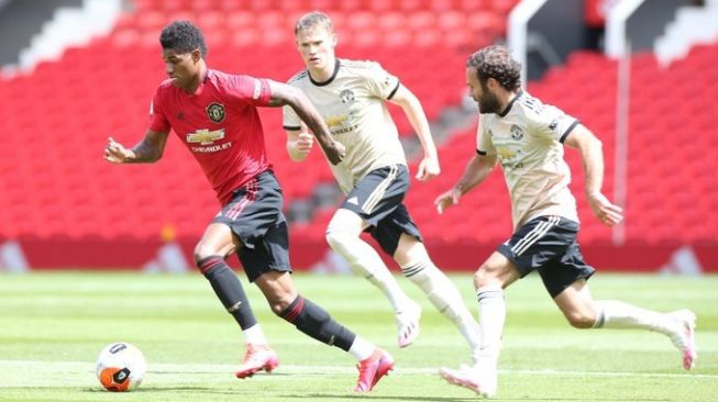 Manchester United Gelar Game Internal, Rashford dan Pogba Tampil Kesetanan