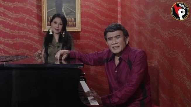 Rhoma Irama dan Rita Sugiarto. [Instagram]