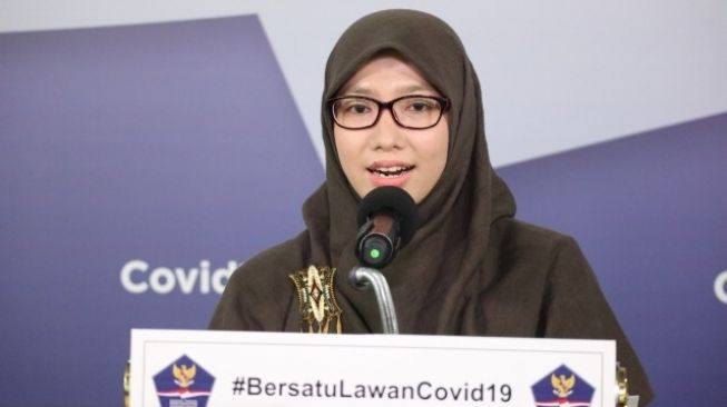 Perkenalkan, Dewi Nur Aisyah, Srikandi Gugus Tugas Covid-19 yang Jadi Idola