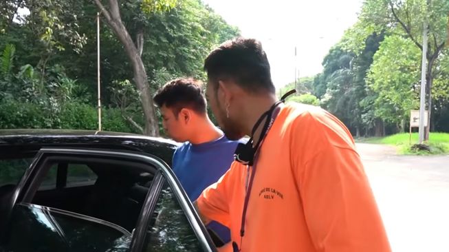 Mobil eks milik Pak Harto yang bikin Raffi Ahmad kepincut. (Youtube/KR TV)