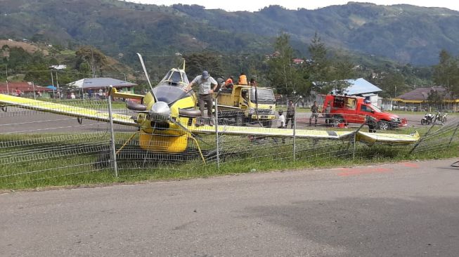 Pesawat Pelita Air Tergelincir di Bandara Karubaga Tolikara