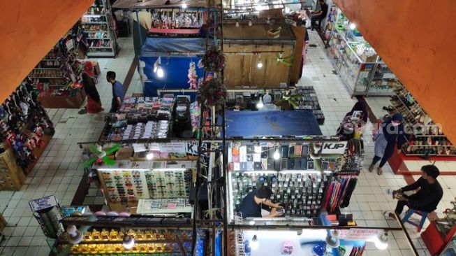 Nekat Jualan di Pasar Klaster Corona, Pedagang: Cari Makan di Mana Lagi?