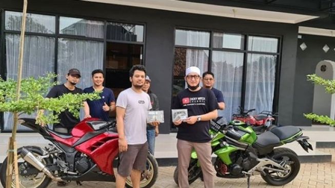 Panji Petualang dan Ustaz Zacky Mirza [Instagram/panjipetualang_real]