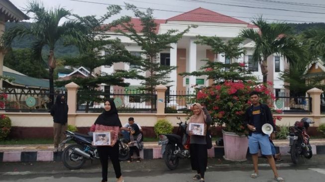 PMII Banggai Galang Dana Bantu Penderita Kanker Payudara