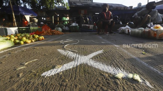 Pasar di DKI Terapkan Ganjil Genap, Pakar Epidemiologi: Itu Omong Kosong