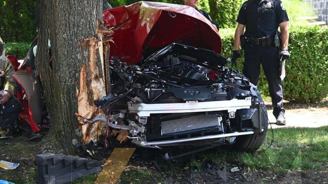 Apes! Toyota Supra Ringsek Setelah Jalan 2 Km Keluar Dealer