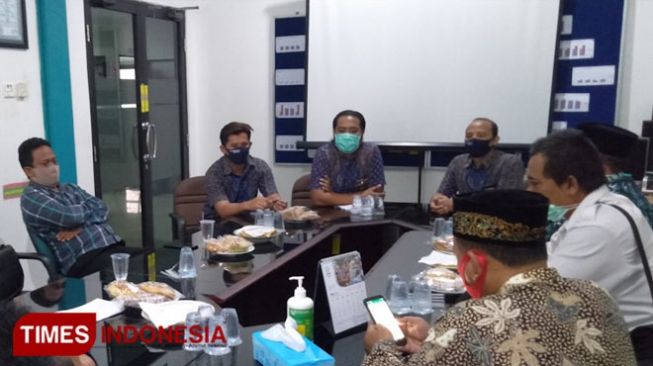 Gara-gara Tagihan Listrik Warga Naik, Kades di Gresik Geruduk Kantor PLN