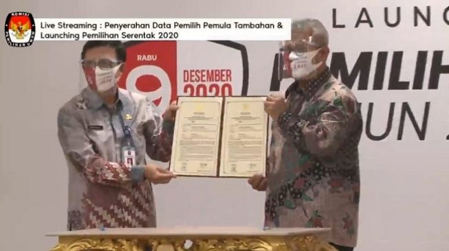 Kemendagri Serahkan DP4 ke KPU, Tito Ingatkan Soal Kerahasiaan Data