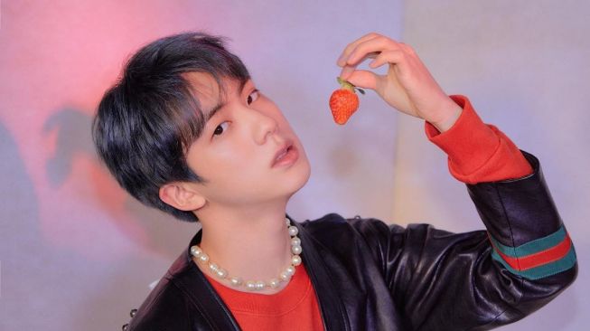 Paling Indah di Kalangan Idol K-Pop, Ahli Bedah Plastik Puji Bibir Jin BTS