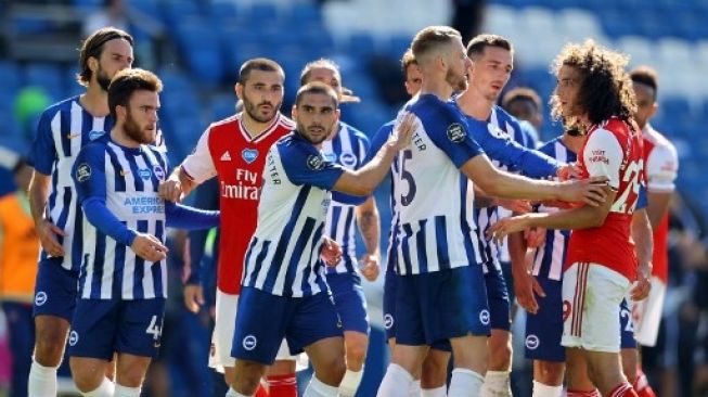 Arsenal kalah memalukan atas 1-2 atas Brighton & Hove Albion. (RICHARD HEATHCOTE / POOL / AFP)