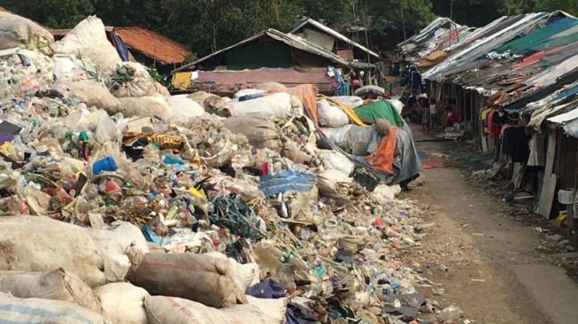 PLTSa Bantar Gebang Beroperasi, Ribuan Ton Sampah Jadi Tenaga Listrik