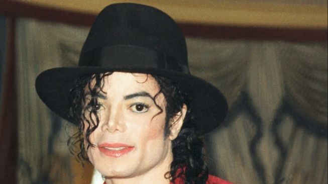 Kesaksian orang-orang yang tahu Michael Jackson masih hidup